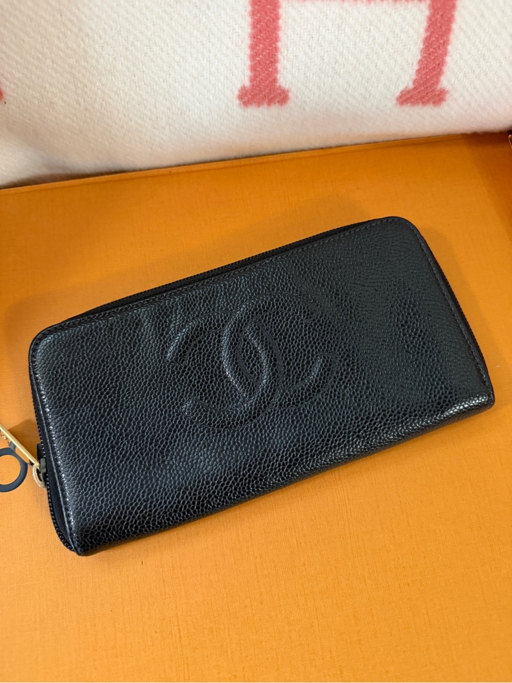 CHANEL Black Caviar Leather Zip Wallet with Embossed CC
